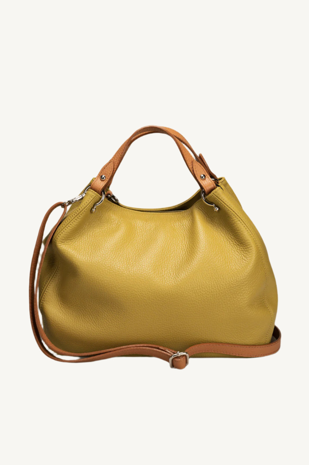 "Elegant women’s handbag in grain leather with two top handles and gold finishing."