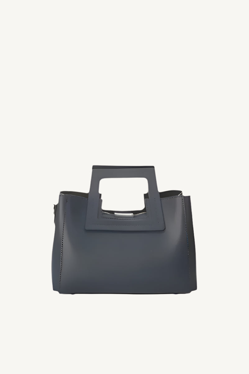 "Women's Italian leather handbag with square handles, detachable strap, and removable interior bag – stylish and spacious for everyday elegance."